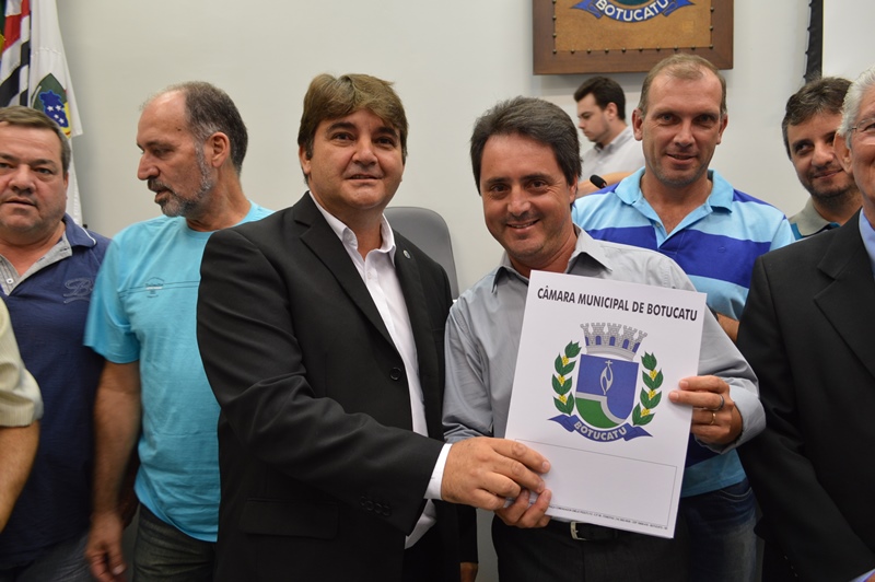 Fernando Carmoni parabeniza diretoria da AAB pelos serviços prestados a frente da Veterana